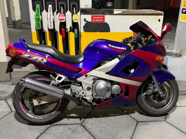 1993 Kawasaki ZZR 600 - €1,050 (1/1)