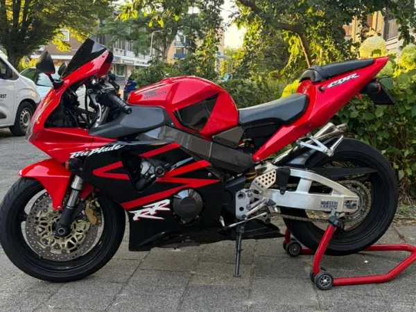 2002 Honda Fireblade - € 4.000 · Bieden (1/1)