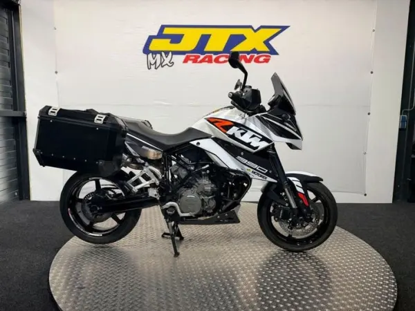 2012 KTM 990 Supermoto T - €6,450 (1/1)