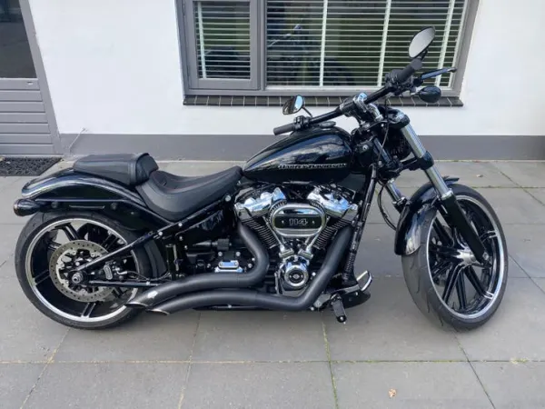 2019 Harley-Davidson Breakout 114….. 3600 km pas gelopen.! ️️ - € 27.500 · Bieden (1/1)