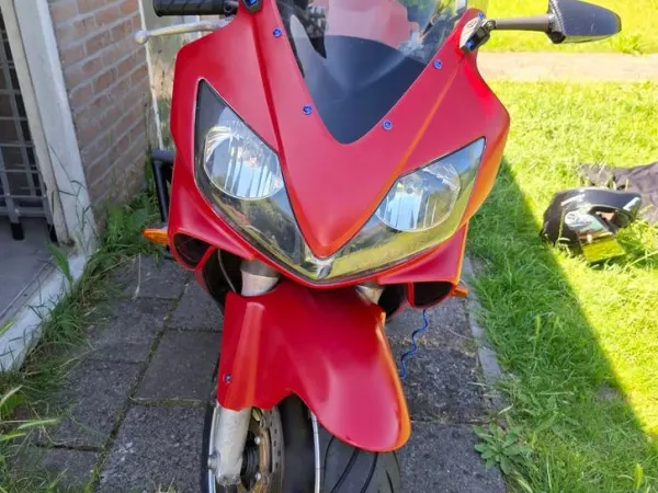 Bouwjaar onbekend Honda CBR 600 F4i 2003 Injectie - € 1.590 · Bieden (1/1)