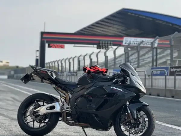 2004 Honda Fireblade - € 6.500 (1/1)