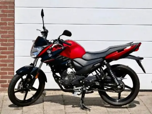 2019 Yamaha YS 125 - € 2.000 (1/1)