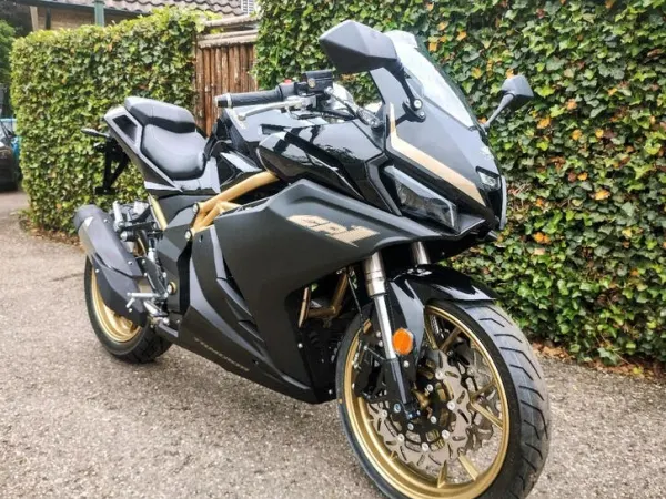 2026 Cfmoto Trmoto GP 1 A1-RIJBEWIJS 125CC (BJ 2026) - € 2.950 (1/1)