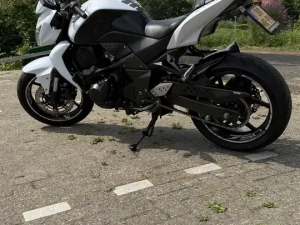 2010 Kawasaki Z 750 - € 4.400 (1/1)
