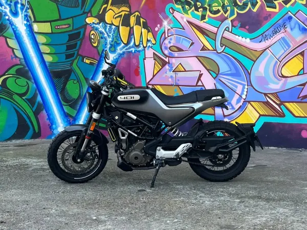 2021 Husqvarna Svartpilen - € 5.000 (1/1)