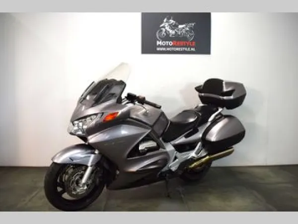 2002 Honda ST 1300 Pan European C-ABS - € 3.850 (1/1)