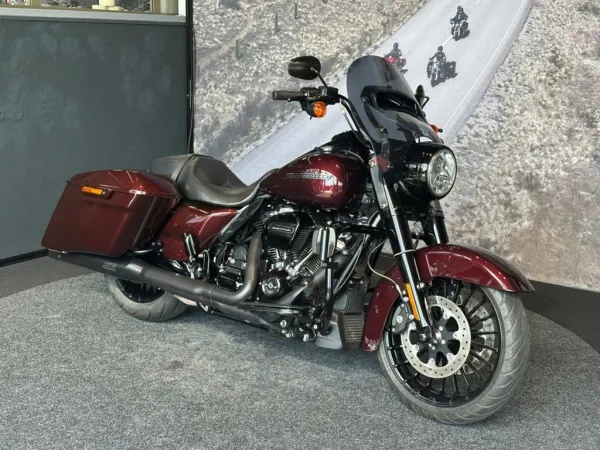 2019 Harley-Davidson Road King Special Flhrxs - € 24.990 (1/1)