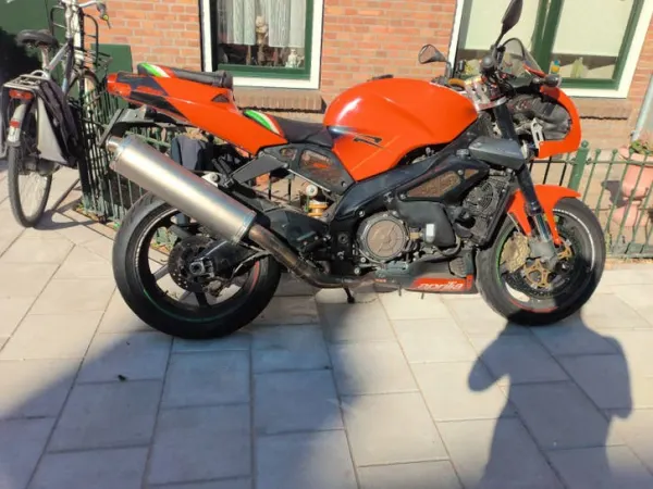 2004 Aprilia Tuono - Bieden (1/1)