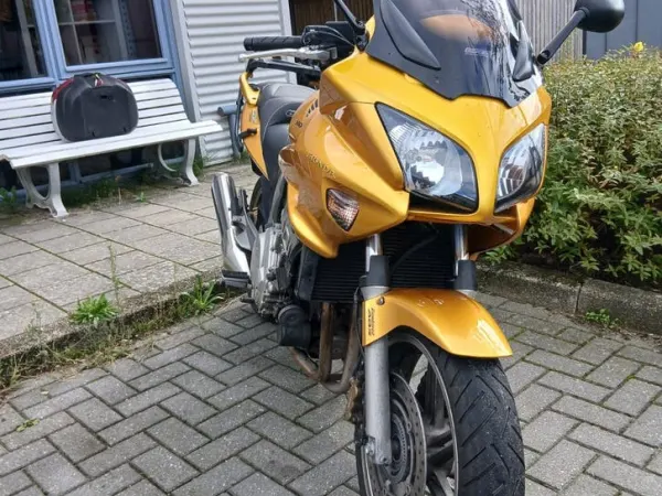 2008 Honda CBF 1000 - €3,500 · Bidding (1/1)