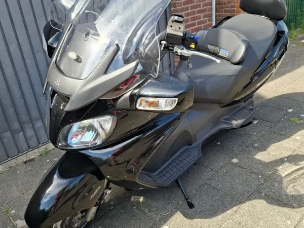 2010 Suzuki Burgman 650 - €4,000 (1/1)