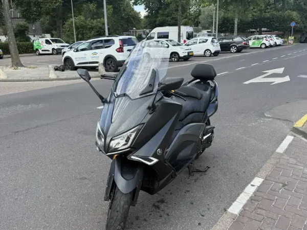 2015 Yamaha Tmax 530 - € 6.450 (1/1)
