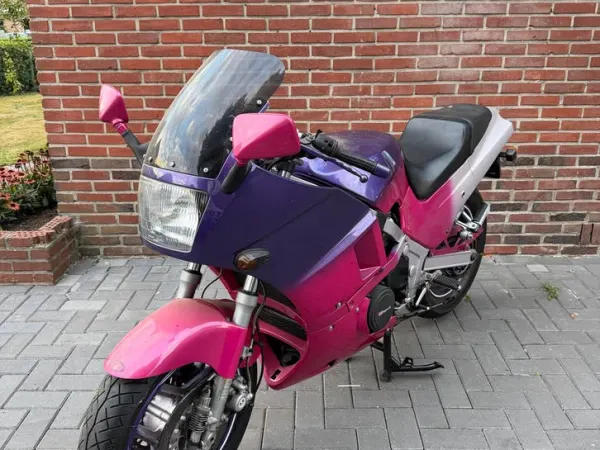 1985 Kawasaki GPZ 600 - € 999 · Bieden (1/1)
