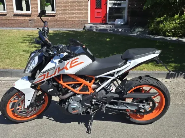 2021 KTM 390 Duke - € 3.950 (1/1)