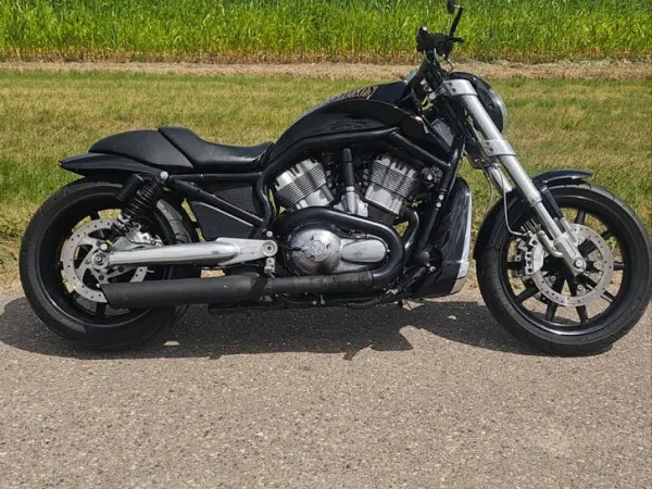 Year unknown Harley-Davidson V-Rod - €10,000 · Bidding (1/1)