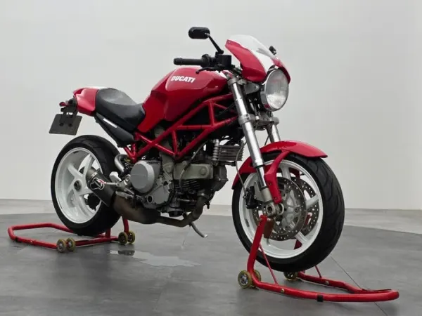 Bouwjaar onbekend Ducati Monster S2R 800 - € 2.995 · Bieden (1/1)