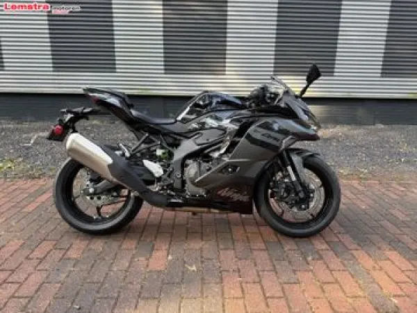 2026 Kawasaki Ninja ZX-4RR - € 10.299 · Bieden (1/1)