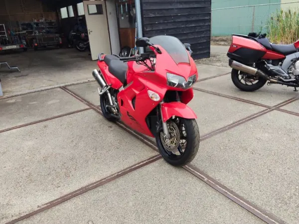 1999 Honda VFR 800 - € 1.500 (1/1)