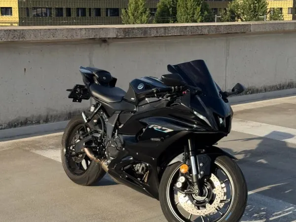 2023 Yamaha YZF R7 - €9,950 · Bidding (1/1)