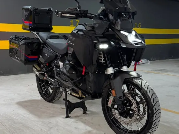 2025 BMW r 1300 gs Adventure Triple Black - € 30.950 (1/1)