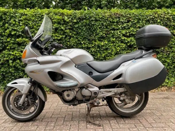 2002 Honda Deauville - € 575 · Bieden (1/1)