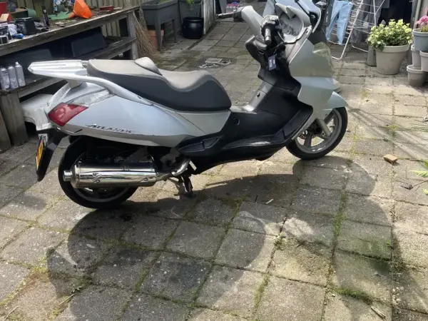 2010 Aprilia Atlantic 500 - € 1.250 (1/1)