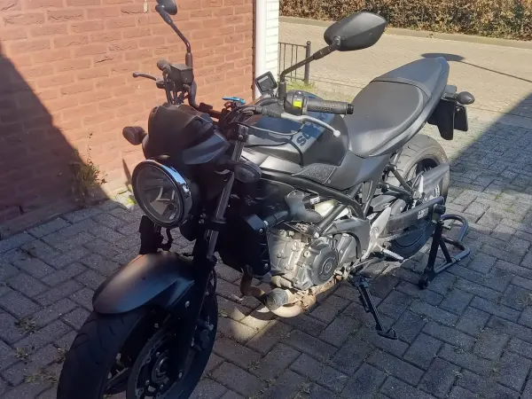 2018 Suzuki SV 650 - € 4.500 (1/1)