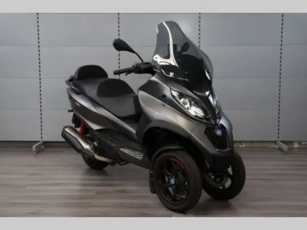 2018 Piaggio MP3 500 HPE Sport ABS ASR - Price on request (1/1)