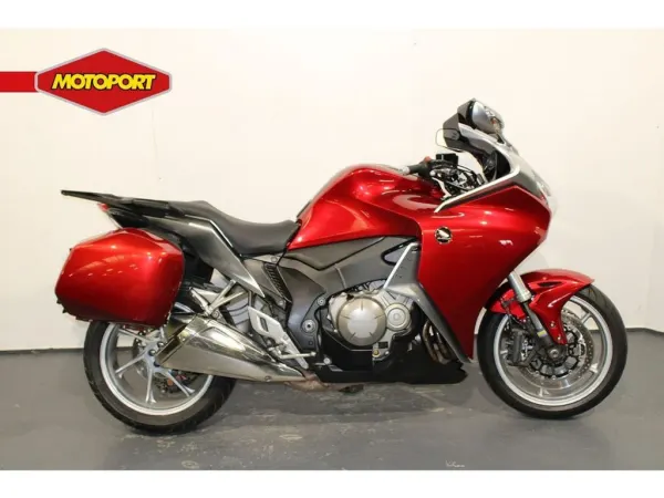 2010 Honda VFR 1200 F - € 5.250 (1/1)