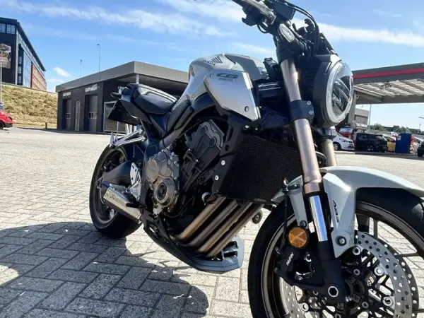 2021 Honda CB 650 - € 7.700 (1/1)
