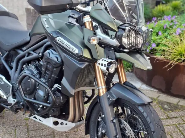 2014 Triumph Tiger Explorer 1200 XC-Matt Khaki Green! - € 9.750 · Bieden (1/1)