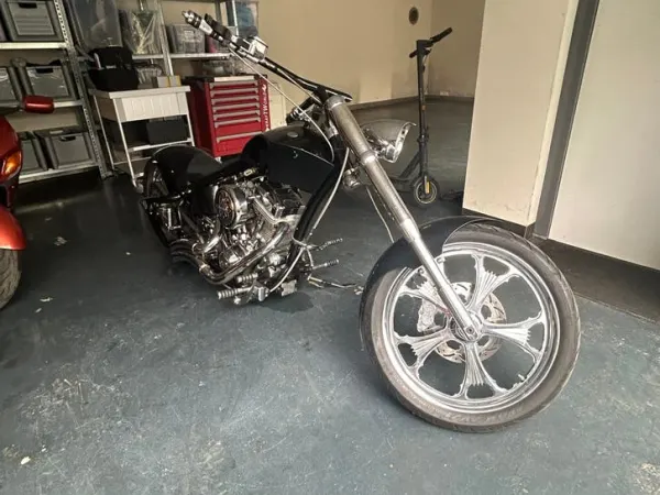 Bouwjaar onbekend Harley-Davidson Unieke HarleyDavidson New York Custom Bike! - € 14.500 · Bieden (1/1)