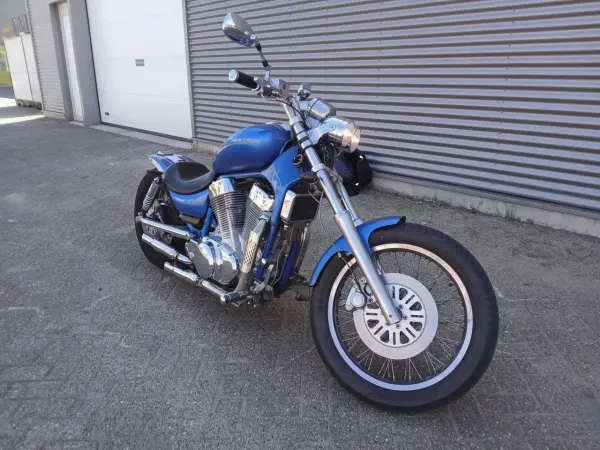 1987 Suzuki Intruder C - € 2.000 (1/1)