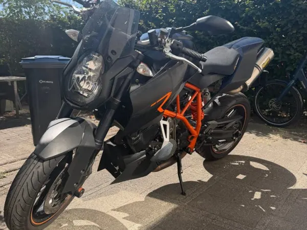 2008 KTM 990 Super Duke R-Krachtige Naked Bike - € 3.999 · Bieden (1/1)