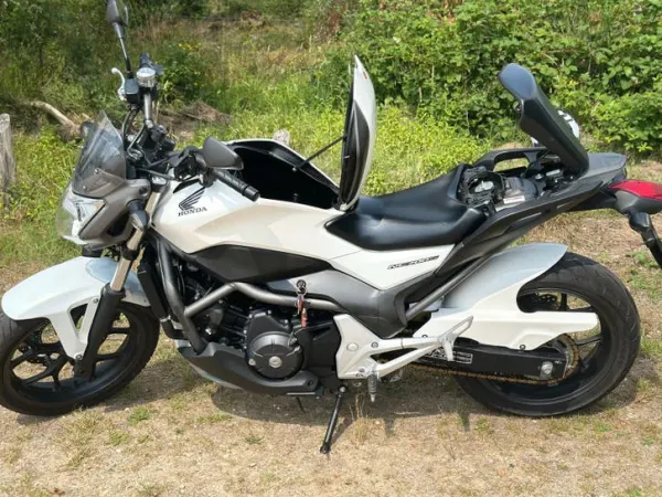 Bouwjaar onbekend Honda NC 700 S - € 4.100 · Bieden (1/1)