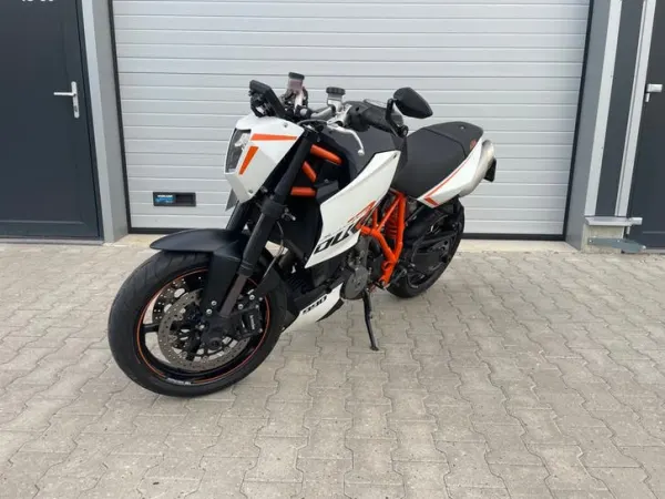 2015 KTM 990 Super Duke - € 4.990 · Bieden (1/1)