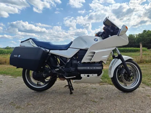 1992 BMW K100 RS 16v Parelmoer wit uit 1992 - € 3.250 · Bieden (1/1)