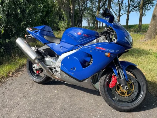 1999 Aprilia RSV Mille - € 2.350 · Bieden (1/1)