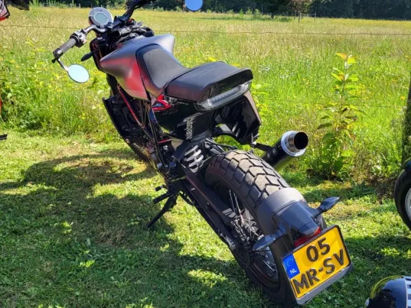 2020 Husqvarna Svartpilen 701 Style - € 7.500 (1/1)