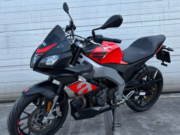 2017 Aprilia Tuono 125 - € 1.950 · Bieden (1/1)