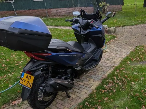 2024 Honda Forza 350 - €6,250 · Bidding (1/1)