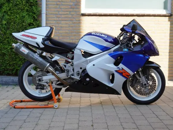 1998 Suzuki TL 1000 R - €3,850 · Bidding (1/1)