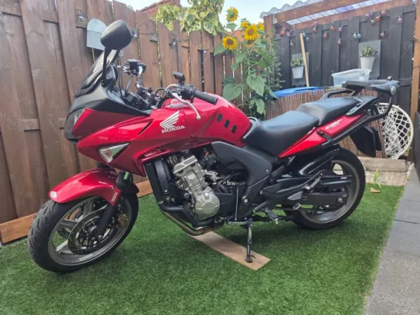 2008 Honda CBF 600 S (A2)-bouwjaar 2008 met ABS en Topkoffer - Gereserveerd (1/1)