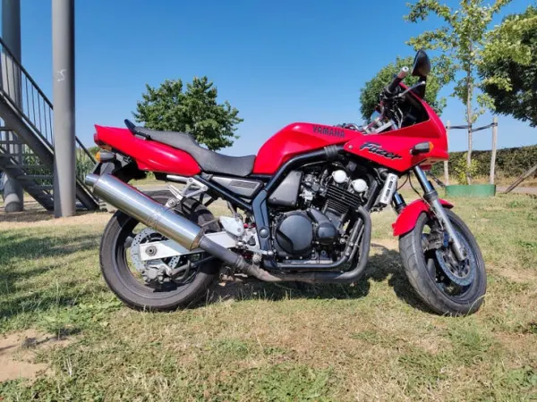 1998 Yamaha Motoren - €1,600 · Bidding (1/1)