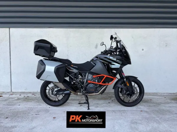2020 KTM 1290 Super Adventure S 2020 1e eigenaar! - €12,995 · Bidding (1/1)