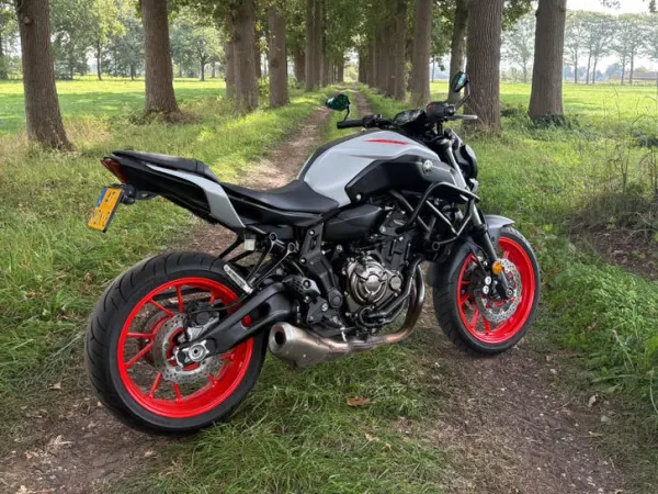 2020 Yamaha MT-07 - € 6.550 · Bieden (1/1)