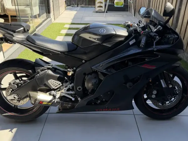 2009 Yamaha YZF-R6 - €9,800 (1/1)