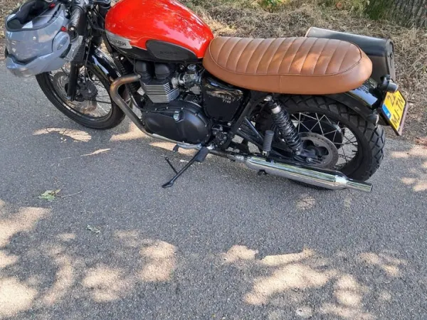 2015 Triumph Bonneville T100-Klassieke stijl, Modern Rijplezier - €7,200 · Bidding (1/1)