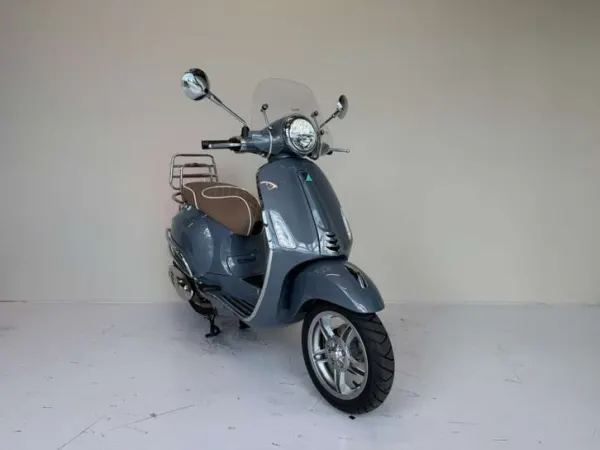 2025 Vespa Primavera 125CC Crystal Blue Metallic, 2025, Custom - € 6.395 (1/1)