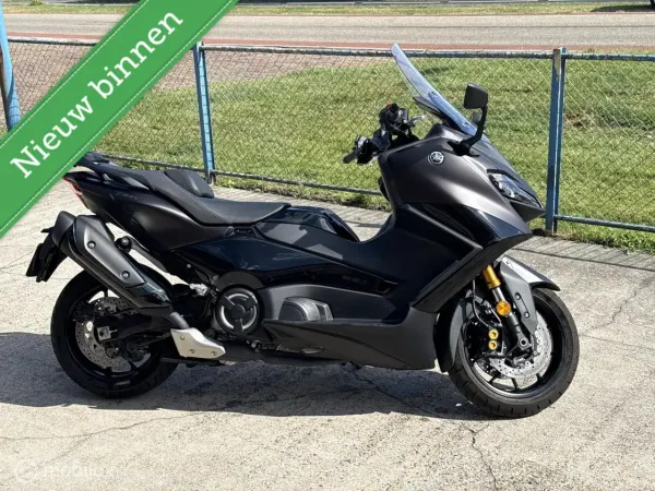 2025 Yamaha Tmax 560 - € 14.700 (1/1)